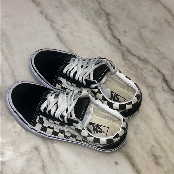 Vans Black and White Skate Sneakers Classic Design - Picture 4 of 7